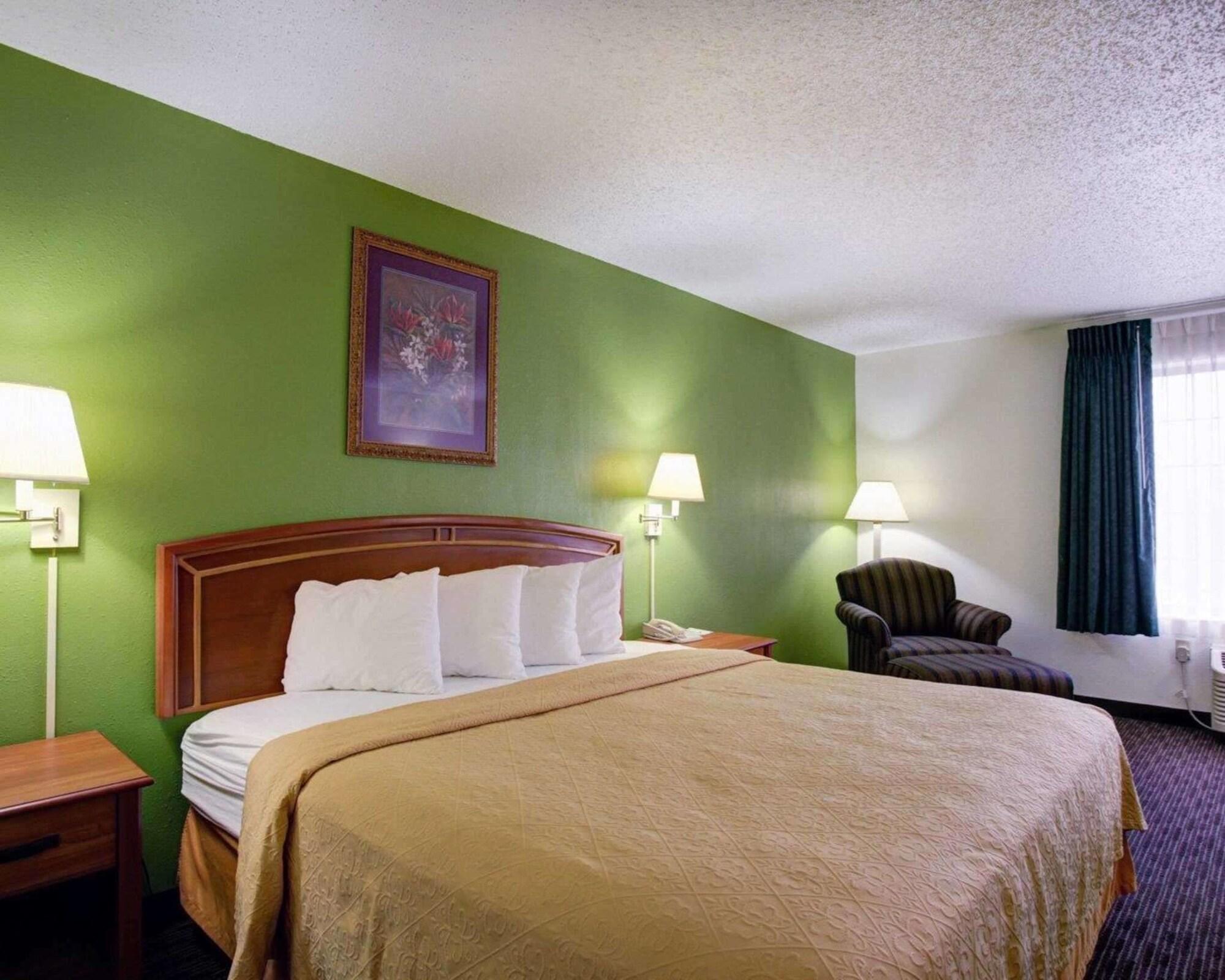 Quality Inn & Suites Airport Austin Exterior foto